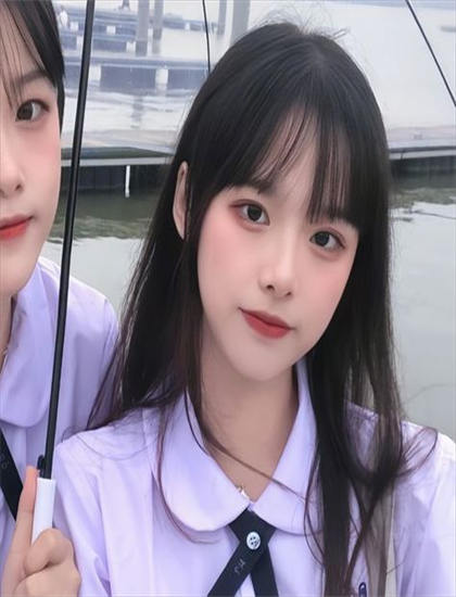 《蓝裙子》观影评价：优缺点全面分析，值得一看吗